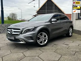 Mercedes-Benz GLA-klasse 200 Ambition/ Navi/ Half leder/ Privacy Glass/ PDC/ AUT7