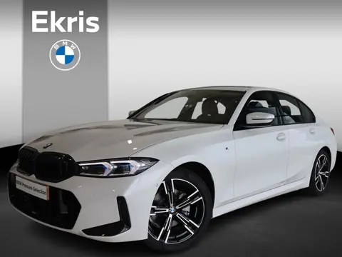 BMW 3 Serie Sedan 320i M-Sportpakket | Achteruitrijcamera | Harman Kardon Audio | Elektr. Trekhaak |