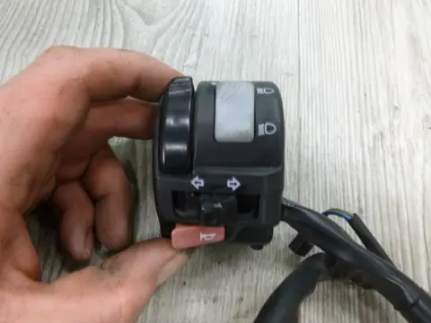 STUURSCHAKELAAR LINKS Yamaha TDM 1996 - 2000