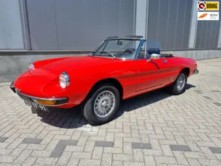 Alfa Romeo Spider 2.0