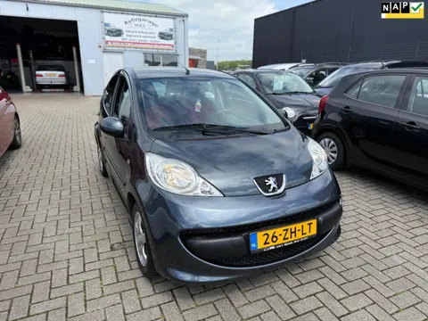 Peugeot 107 1.0-12V XS Urban Move