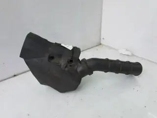 RECHTER LUCHTAANZUIGBUIS Triumph Sprint 900 1996 - 1998