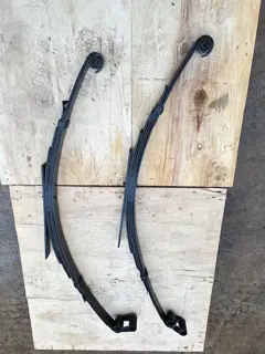 Leaf springs for Maserati Indy