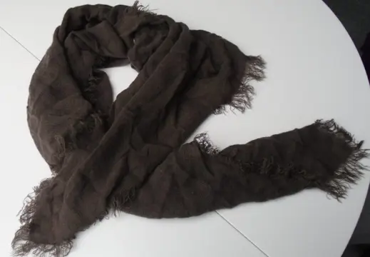 SJAAL GROTE BRUIN 100X100 CM NIEUW