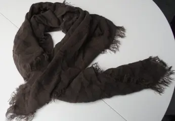 SJAAL GROTE BRUIN 100X100 CM NIEUW