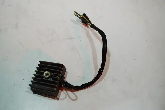 SPANNINGSREGELAAR Suzuki GS 1000 1970 - 2012