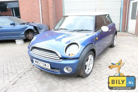 MINI R56 cooper '07 zijschade BILY bmw autodemontage