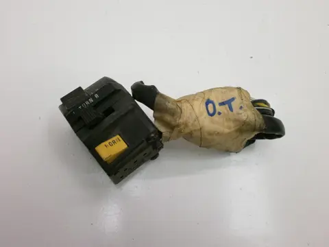 STUURSCHAKELAAR LINKS Suzuki GSX R 750 1985 - 1989