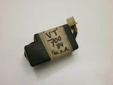 CDI UNIT Honda VT 700 750 1983 - 1985