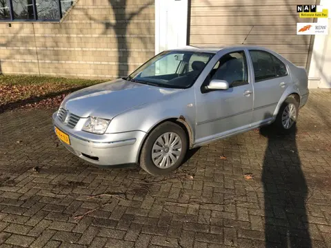 Volkswagen Bora GEZOCHT ALLE BORA PASSAT GOLF 1 2 3 4 5 6 7 T3 T4 T5