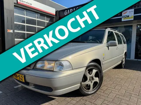 Volvo V70 2.5 Sports-Line | Leder | Trekhaak | Nette staat