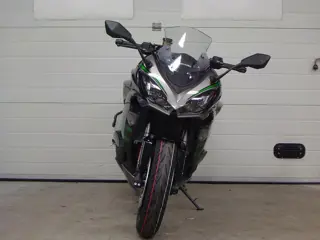 Kawasaki NINJA 1000 SX (2020)