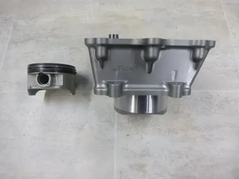 CILINDERBLOK Suzuki DL 650 V STROM 2015 - 2016