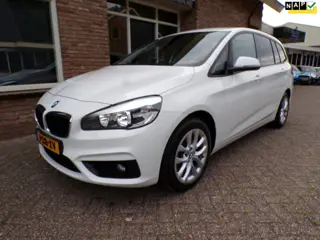 BMW 2-serie Gran Tourer 220i Automaat / Clima / Navi / Stoelverwarming / Trekhaak Afneembaar