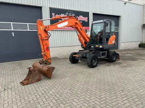 Doosan DX55WK wheeled excavator, 2015year, Airconditioning !!