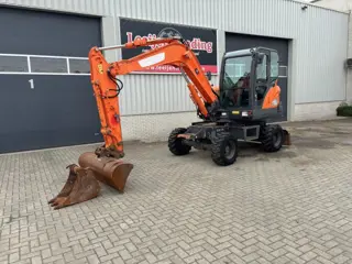 Doosan DX55WK wheeled excavator, 2015year, Airconditioning !!