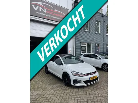 Volkswagen Golf 2.0 TSI GTI DSG Performance FACELIFT PANO