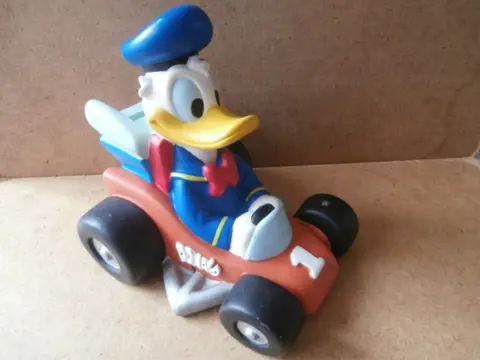 Donald duck spaarpot adv7597