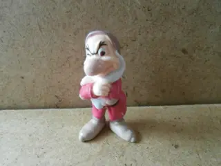 Sneeuwwitje 7 dwergen poppetje 2 adv7716