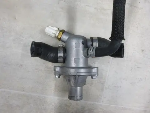 THERMOSTAAT Suzuki DL 650 V STROM 2003 - 2011 / 2012 - 2014