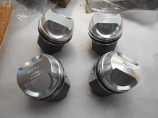 Pistons for Alfa Romeo 2000 type 102 diameter 84,5