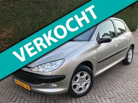 Peugeot 206 1.4-16V Gentry airco 5 deurs 4 electrisch ramen