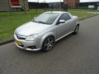 Opel Tigra TwinTop 1.4-16V Rhythm
