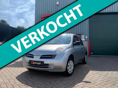 Nissan Micra 1.0 basis