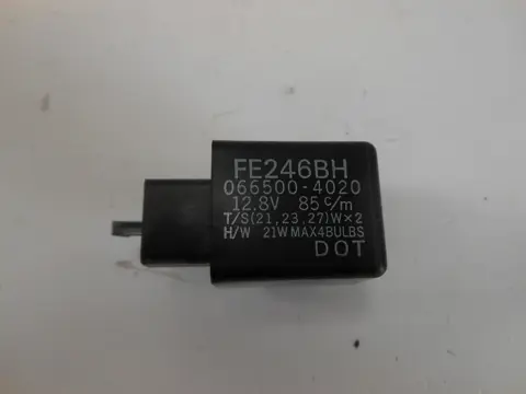 RELAIS Kawasaki ZRX 1100 1200 1997 - 1999 / 2000 - 2005 /