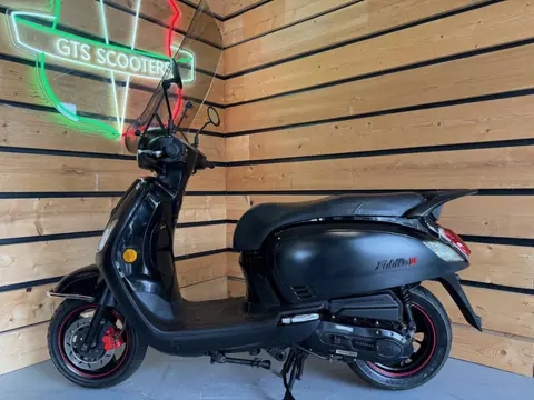 SYM Snorscooter Fiddle III (bj 2020, automaat)