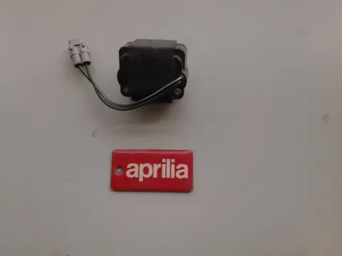 RELAIS Aprilia RSV 1000 2004 - 2005 / 2006 - 2008 / 2001 -