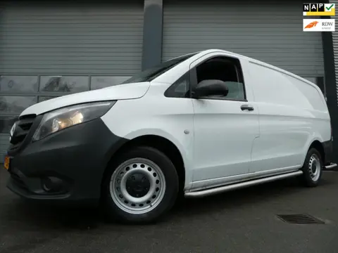 Mercedes-Benz Vito 109 CDI L2 airco 3 zits