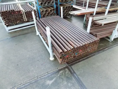 Diversen boorpijpen spoel (bj 1990)