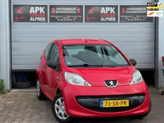 Peugeot 107 1.0-12V XR