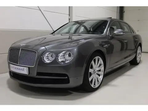 Bentley Flying Spur 4.0 V8 I Mulliner I Naim I Service new