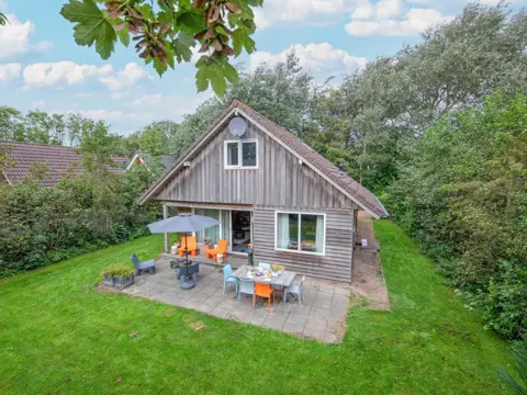 Fins vakantiehuis met ruime tuin en veel privacy nabij De Koog