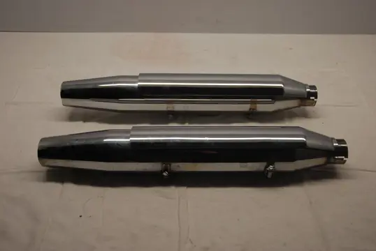 UITLAAT Harley Davidson Softtail 2000 - 2017