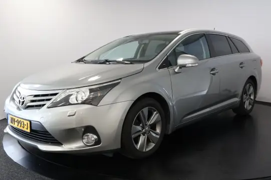 TOYOTA AVENSIS 2.0 D-4D EXE. BNS.