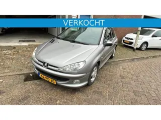 Peugeot 206 206; 1.4 16V 3DRS