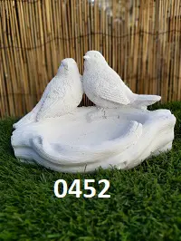 Vogelbadje / voer / waterbakje.