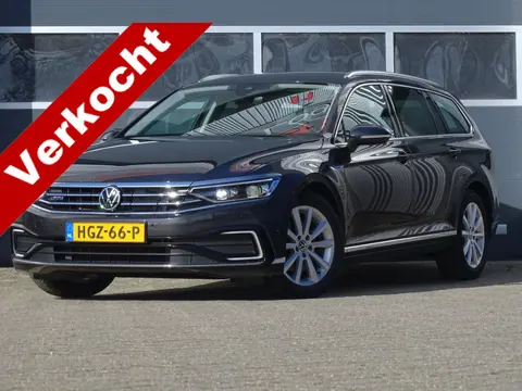 Volkswagen Passat Variant 1.4 TSI PHEV GTE Business | Elektrische trekhaak | Park Assist | Adaptive 