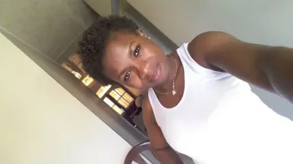 Deze stoute vrouw wacht op je....