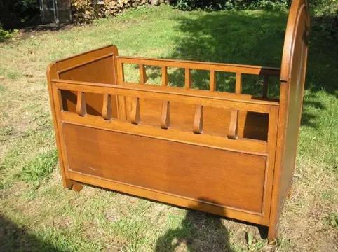 Baby / kinderbedje - oud en degelijk