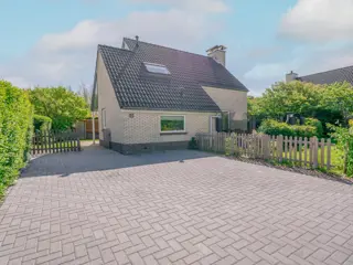 Luxe vakantiehuis met sauna en grote tuin aan de rand van De Koog