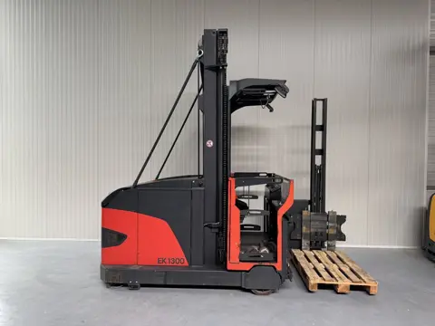 EK 1300  - Rail Guidance !!