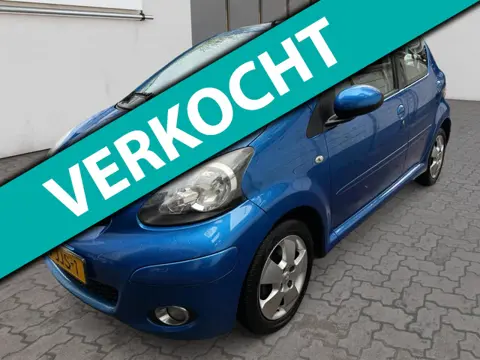 Toyota Aygo 1.0-12V Dynamic Blue
