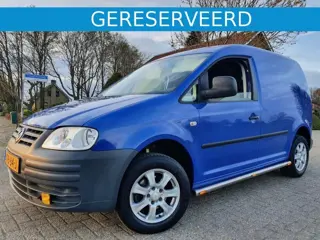 Volkswagen Caddy 2x op Benzine met Airco, Zijdeur en Opties ! !
