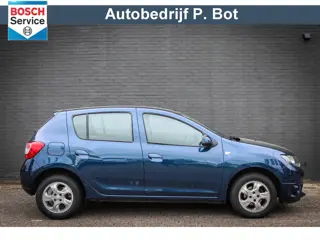 Dacia Sandero 0.9 TCe SL Royaal Net binnen; wordt nog showroomklaar gemaakt
