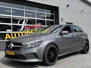 Mercedes-Benz A-klasse 180 BlueEfficiency URBAN - Navigatie I Airco I PDC I Sport interieur & 19 inc