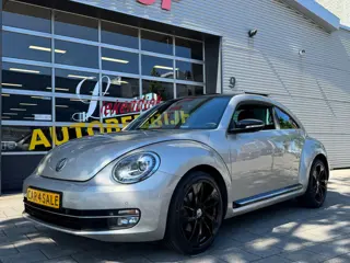 Volkswagen Beetle 1.4 TSI Sport 160PK - Navigatie I Airco I LED I PDC I 19' Sport velgen - Sport pak